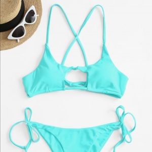NWT pool blue cut out bikini